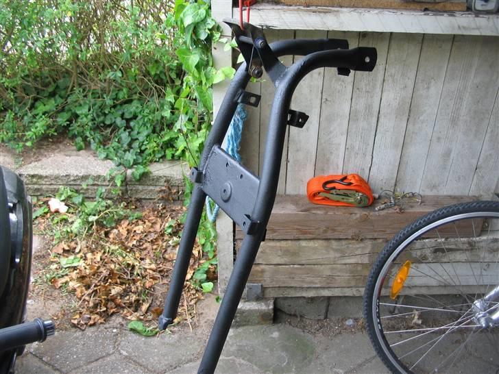 Suzuki FZ50 / Sonic - Den brændte del slebet ned og tectyl behandlet billede 7