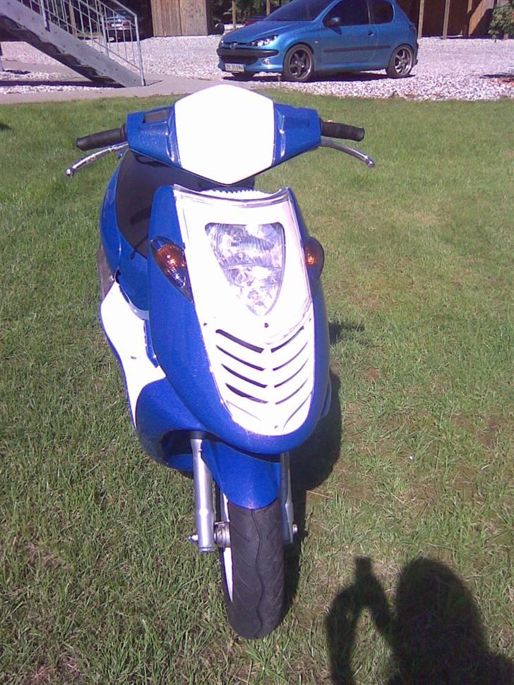 Aprilia sonic SOLGT billede 2