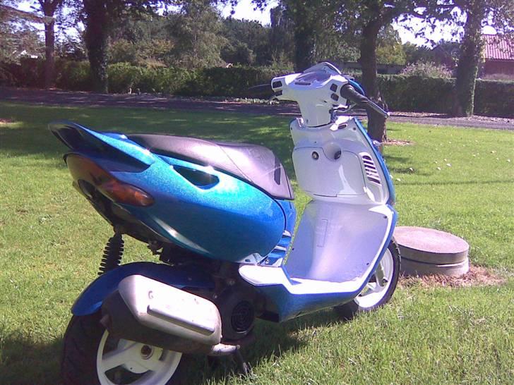 Aprilia sonic SOLGT billede 4