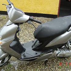 Yamaha  min jog R væk