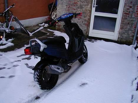 PGO Hot 50 [ BYTTET VÆK ] - Den anden side.. Standart udstødning men har en proma til at ligge billede 2