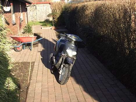 Aprilia rally solgt billede 1