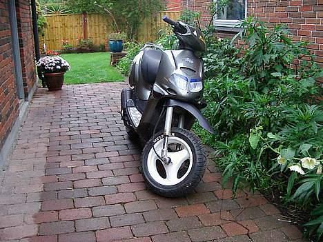 Aprilia rally solgt billede 5