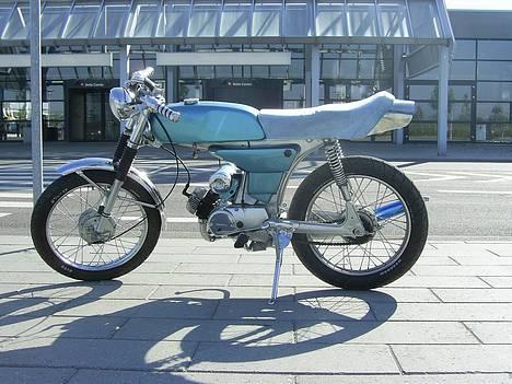 Yamaha FS-1 K1 "Samlesættet"  - Foran Bella Centeret i KBH.! billede 5