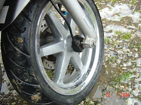 Yamaha  min jog R væk - poleret kant igen billede 7