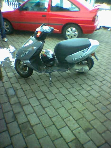 Aprilia sonic (solgt) - min sonic og torbens ford billede 7