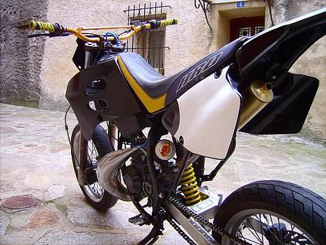 MBK spirit lc BY GOTTA - min lille hrd sonic som jeg har sat istand ( er til salg bor bare i frankrig hehe ) billede 2