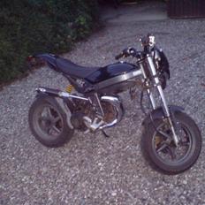 Suzuki street magic • BYTTET •