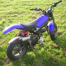 Suzuki Street Magic - Solgt