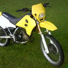 Suzuki rmx (SOLGT)