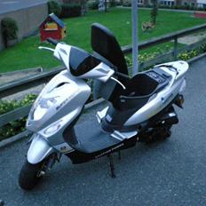 Baotian BT49QT-9S/Supermotor