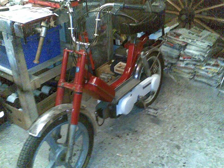 Piaggio Vespa Bravo o0Solgt0o - Der står hun jo så flot  billede 2