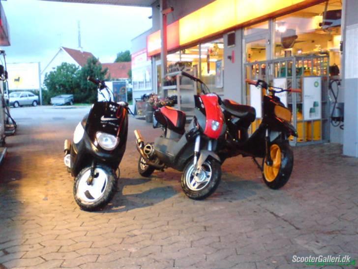 Yamaha booster custom tilsalg! - sammen med min gamler ludix og min fætters gamle space billede 18