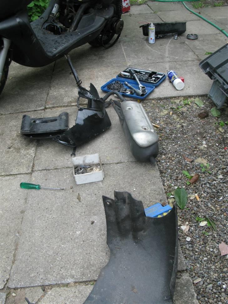 Aprilia Sonic 50 - Mangler at samle lidt ting på scooteren. billede 13