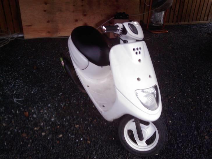 Yamaha jog space  byttet til ssm - ja det var salgs billedet på siden hvor jeg købte den  billede 1