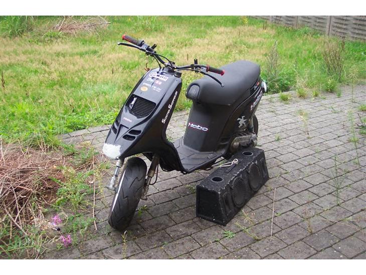 {{currentPhoto.altText}} billede {{currentPhoto.number}}