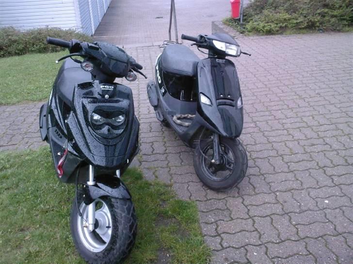 PGO hot 50  ( Solg 6.000kr ) - med min comet.. se også den i profil billede 20