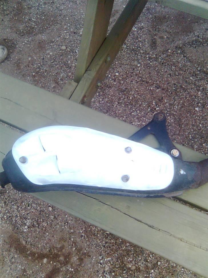 Aprilia Sonic GP Byttet til sfx. - Skjoldet på udstødningen, fik også en lille tur :)  billede 8