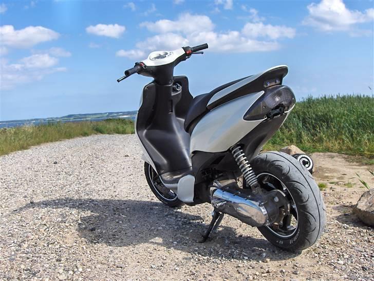 Yamaha jog r solgt billede 4