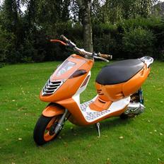 Aprilia "Lamborghini" Sonic Solgt