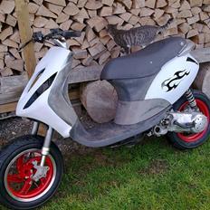 Piaggio New zip Væk :'( <3 †