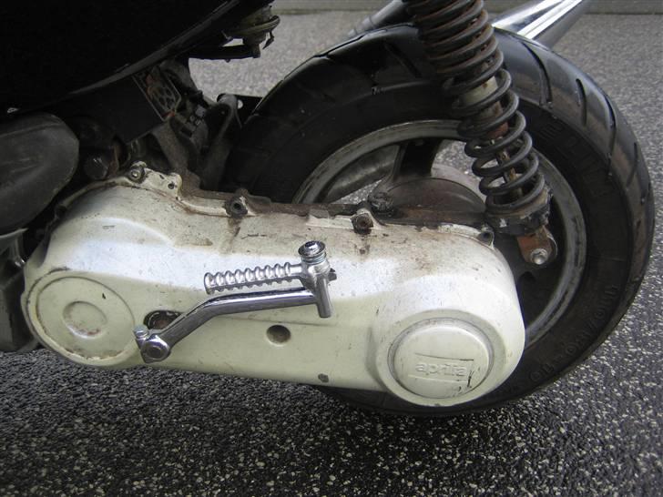 Aprilia Sonic "solgt" - Hvis du nu tager dig sammen og kigger godt efter kan du se lidt blåt billede 9