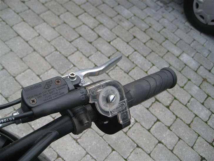 Suzuki RMX - Hebo håndtag, poleret grebklinge og tommaselli gasgreb  billede 17