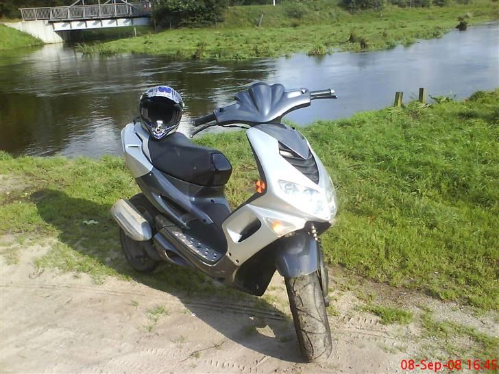 Peugeot speedfight 2 SLOGT billede 1