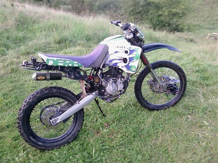 Derbi Senda R 97/05  | SOLGT | - Efter min mindre ombygning , nu er den mere terrænvenlig ;) billede 1