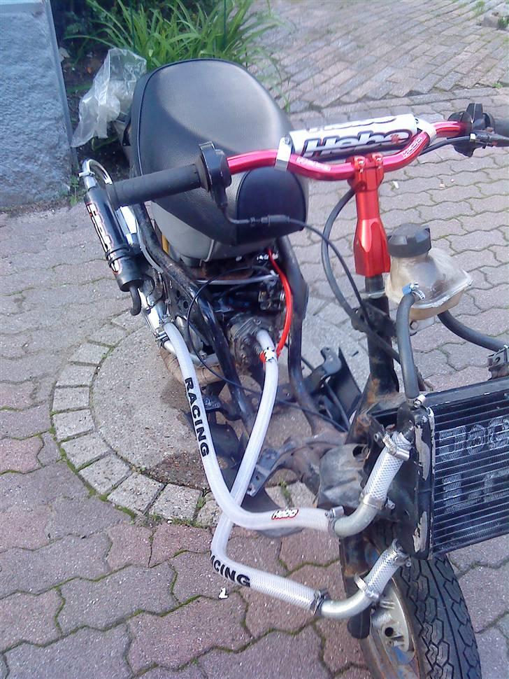Aprilia Jog LC Manston SOLGT billede 7