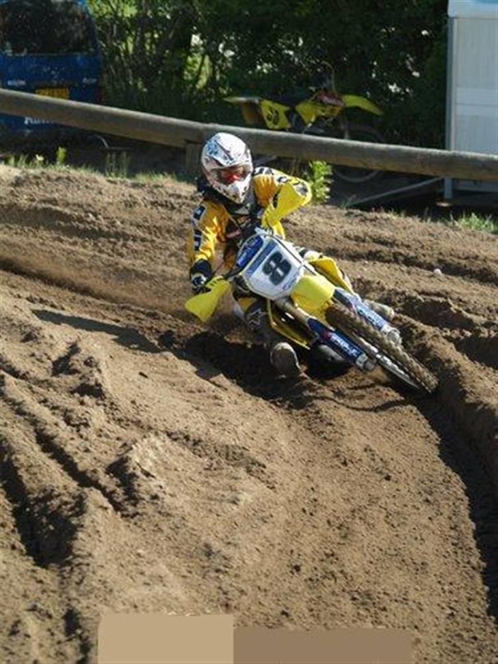 Suzuki 125 ccm (SOLGT) billede 2