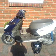 Aprilia sonic **SOLGT**