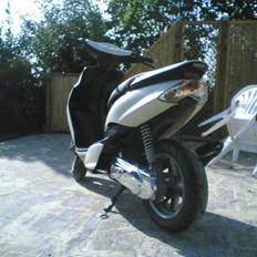Yamaha jog r