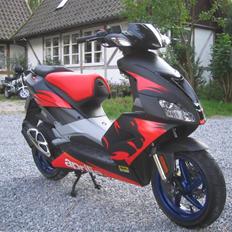 Aprilia SR 50 Factory, SOLGT