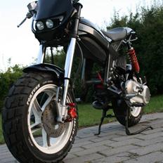 Suzuki Street Magic - Solgt