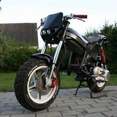 Suzuki Street Magic - Solgt