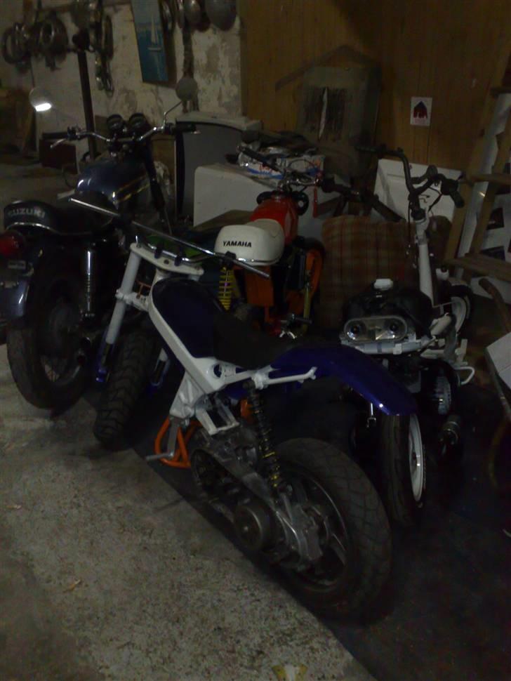 Suzuki Street Magic Projekt - Min MC, MHR DXeren og FZeren og PMX projektet i baggruynden så i ka se den er i min besiddelse.. billede 5