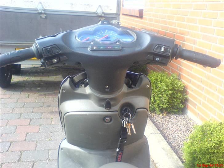 Aprilia sonic **SOLGT** billede 5