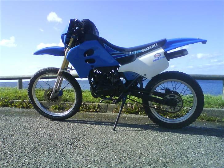 Suzuki RMX billede 1