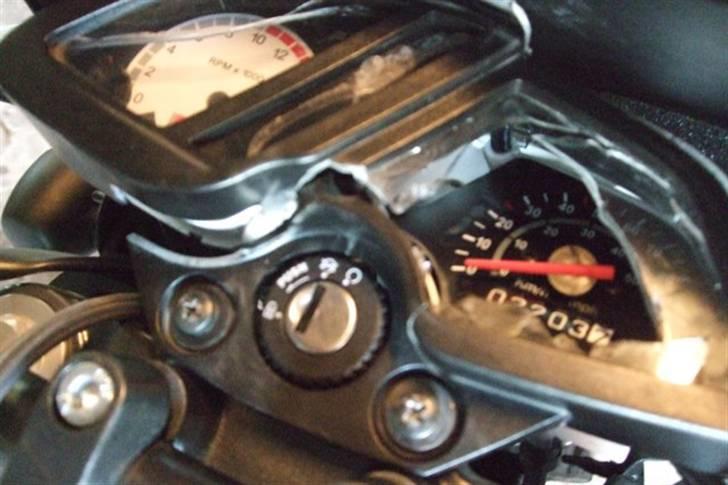 Derbi Senda Sm Extreme - Efter styrt. Scooter kom kørene lige ud foran mig. billede 10