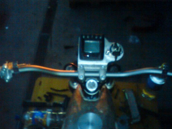 Yamaha fs-1 DDX MB Edition - koso speedometer, tændingslåsen bliver en ombygget fra en yamaha sting billede 15
