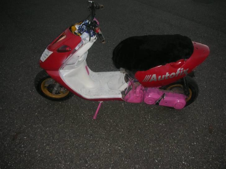 Aprilia Sonic Nakket Idiot  billede 4