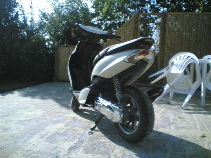 Yamaha jog r billede 3