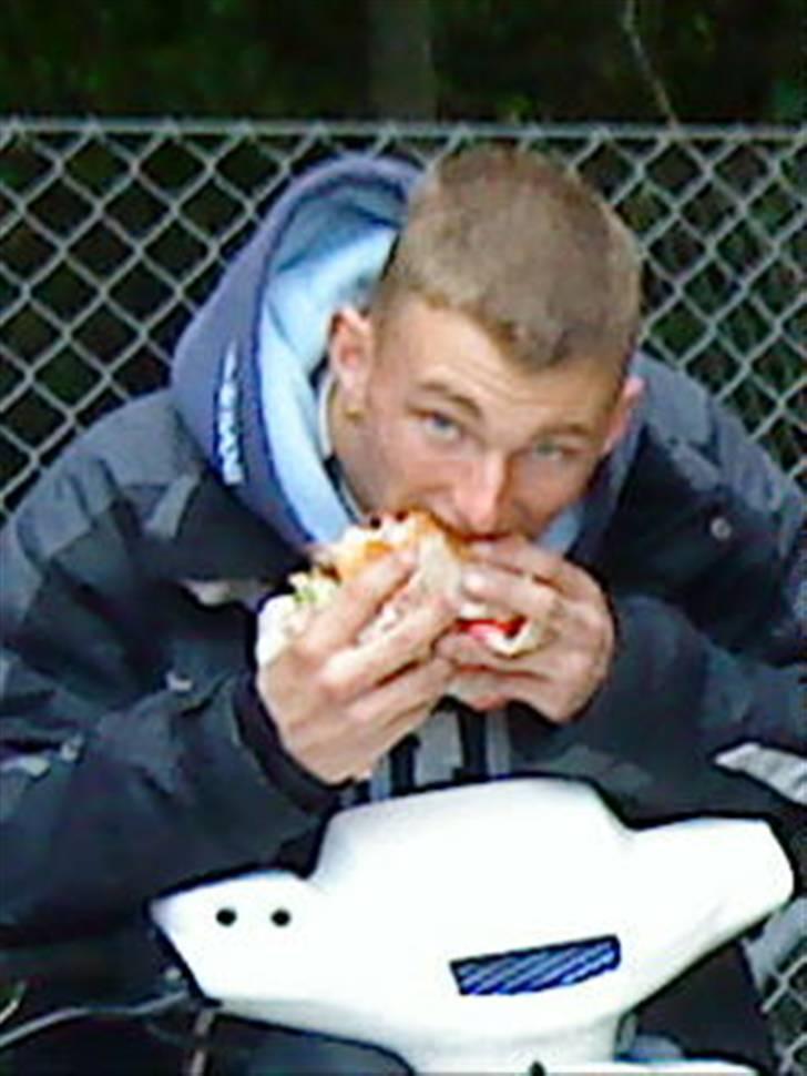 Yamaha BWS Ng Byttet til rs50  - ja min kammerat var sku sulten men spiste på min knallert :P billede 10