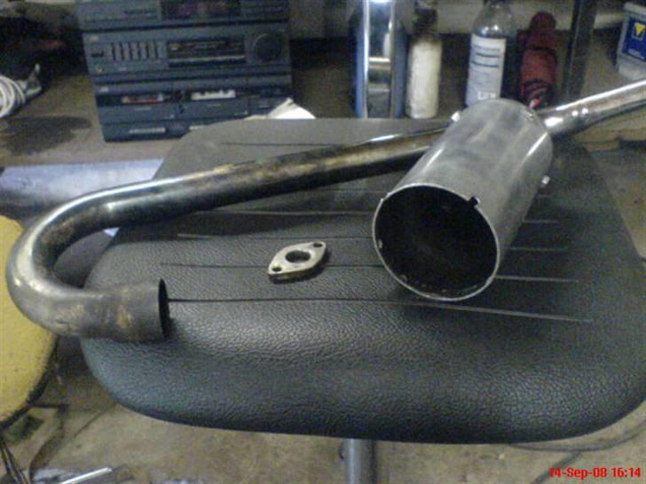 Tomos Den højtlydene Hollænder - det er så det der skal blive til den nye udstødning billede 7