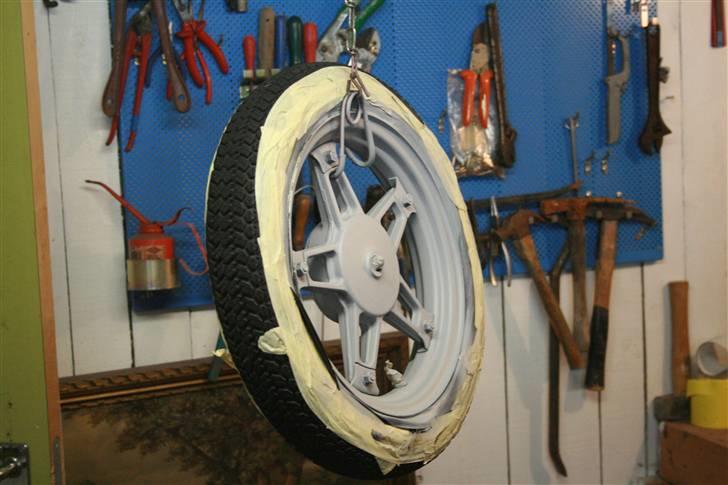 Suzuki fz50 (solgt) - så får fælgen også en tur.. billede 12