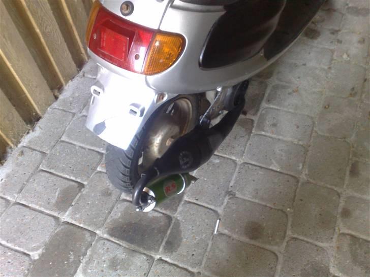 Yamaha jog space  byttet til ssm - har lige smidt leo vinci hand made knæk på  billede 3