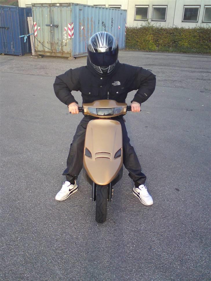 PGO Comet $ SOLGT  billede 1