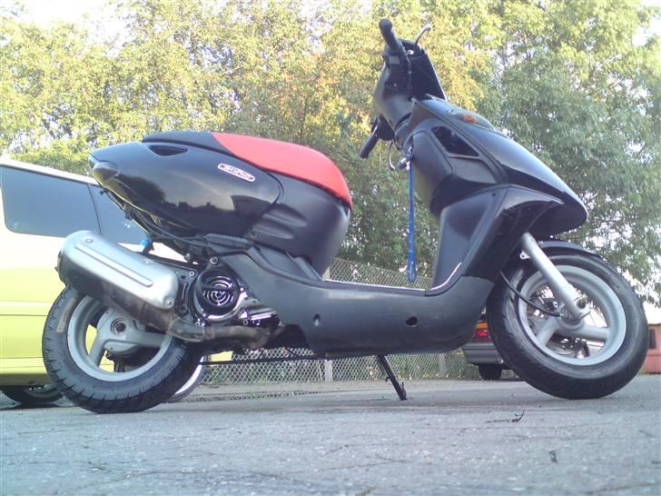 Aprilia sonic solgt 7500KR billede 2