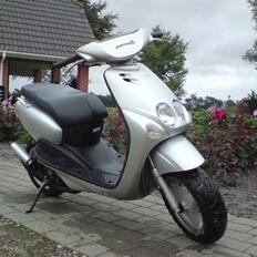 Yamaha Neos